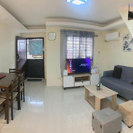 2 Bedroom Townhouse In Bacolod City Ngoại thất bức ảnh