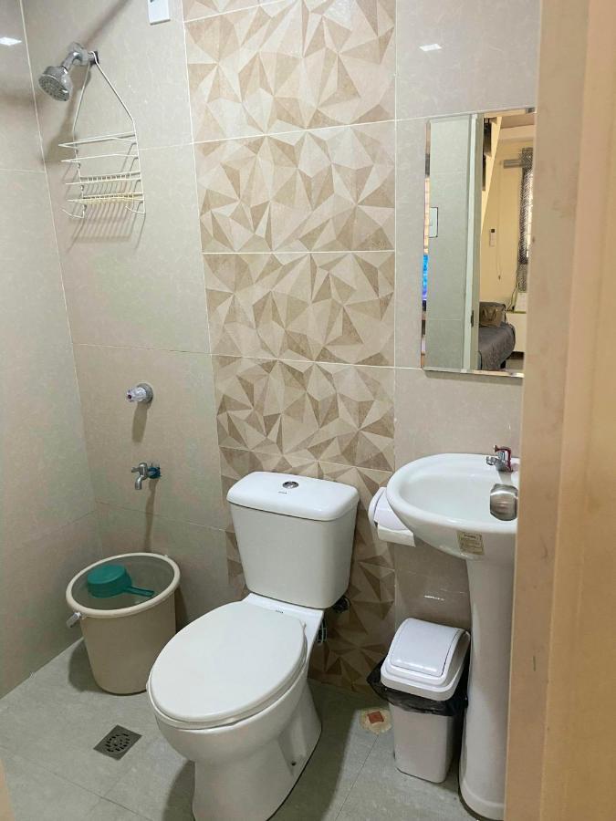 2 Bedroom Townhouse In Bacolod City Ngoại thất bức ảnh