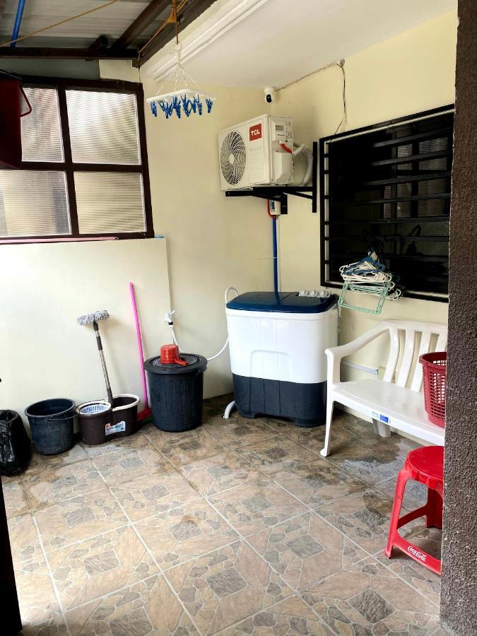 2 Bedroom Townhouse In Bacolod City Ngoại thất bức ảnh