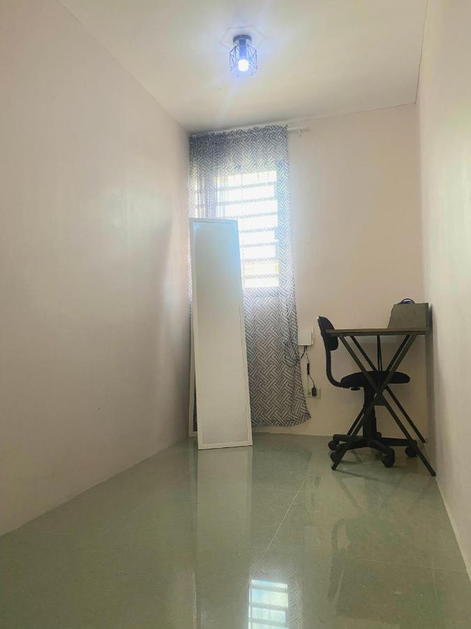2 Bedroom Townhouse In Bacolod City Ngoại thất bức ảnh